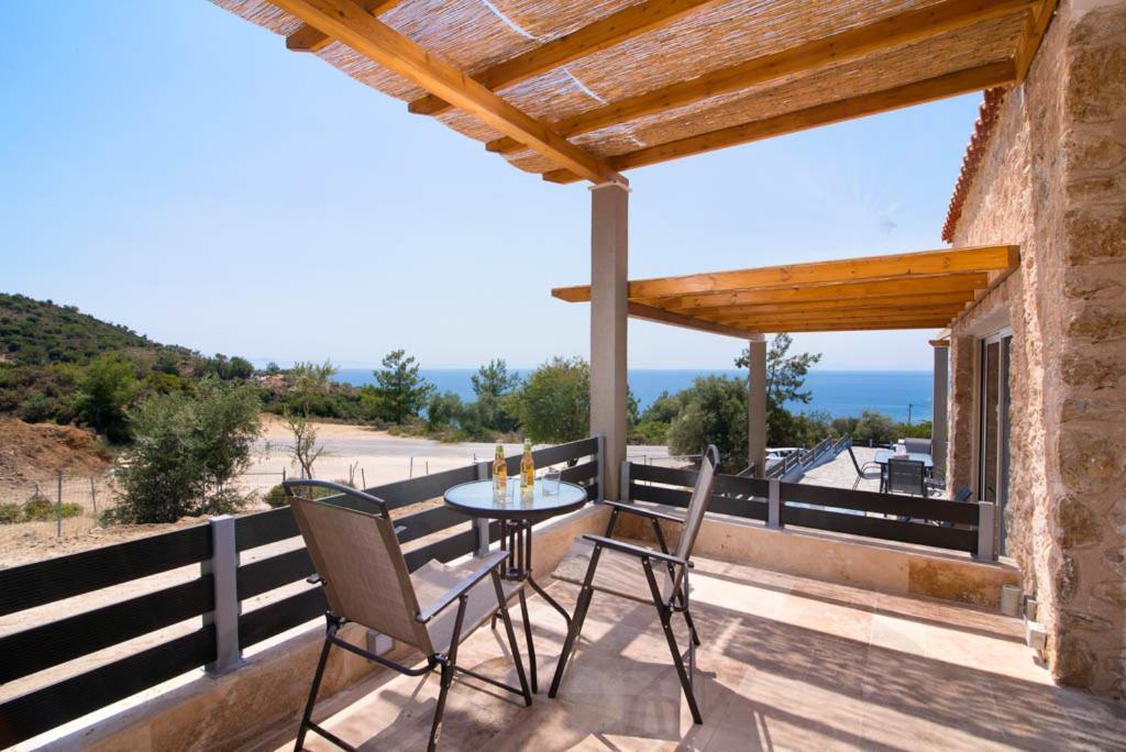 Mare Pedra Villas Skála Marión Esterno foto