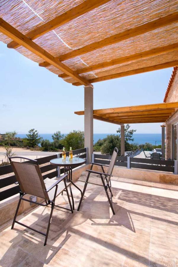 Mare Pedra Villas Skála Marión Esterno foto